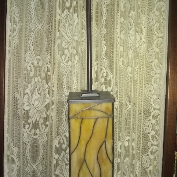 # 2 TIFFANY STYLE HANGING STAINED GLASS LIGHT.... - Picture 7 of 8